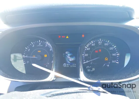 2013 Toyota Avalon Limited z USA, uszkodzony, nr VIN 4T1BK1EB6DU040788